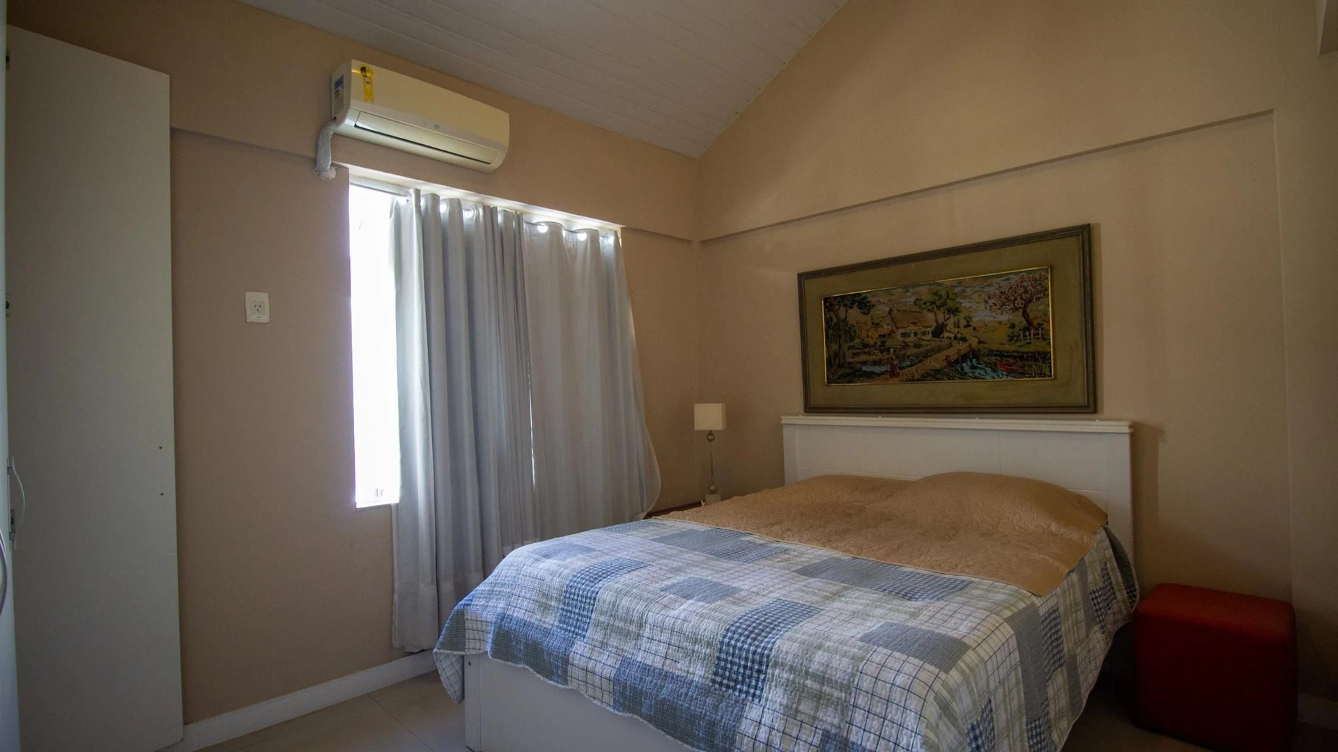 Furnished house with 4 bedrooms and private garden — photo 31