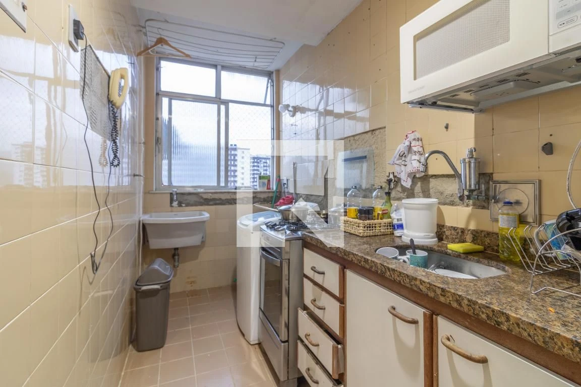 Apartamento mobiliado com 2 quartos e varanda — photo 16