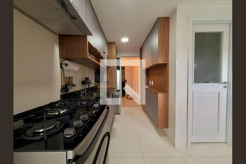 Furnished 3-bedroom apartment with 2 parking spots — photo 3