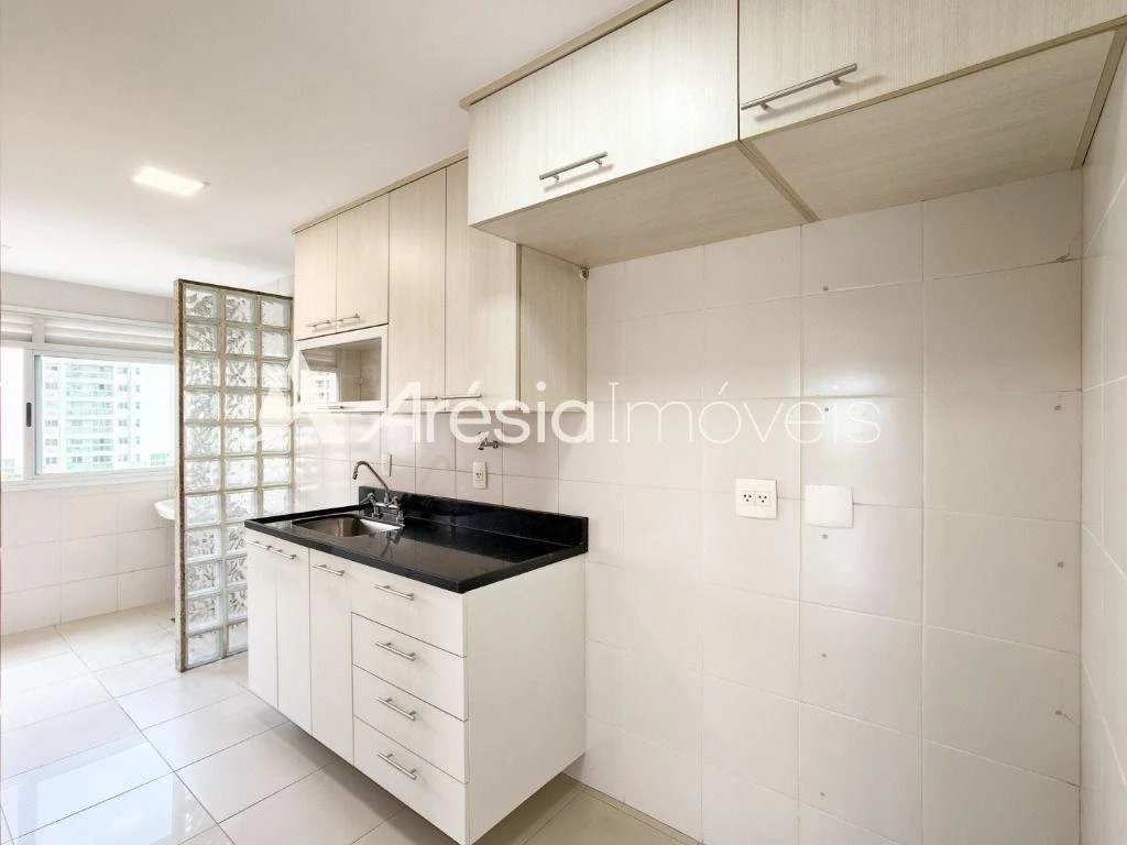 Apartamento com 3 dormitórios e varanda envidraçada — photo 32