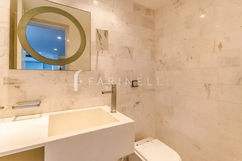 Furnished house with 5 bedrooms and open-plan kitchen — photo 57