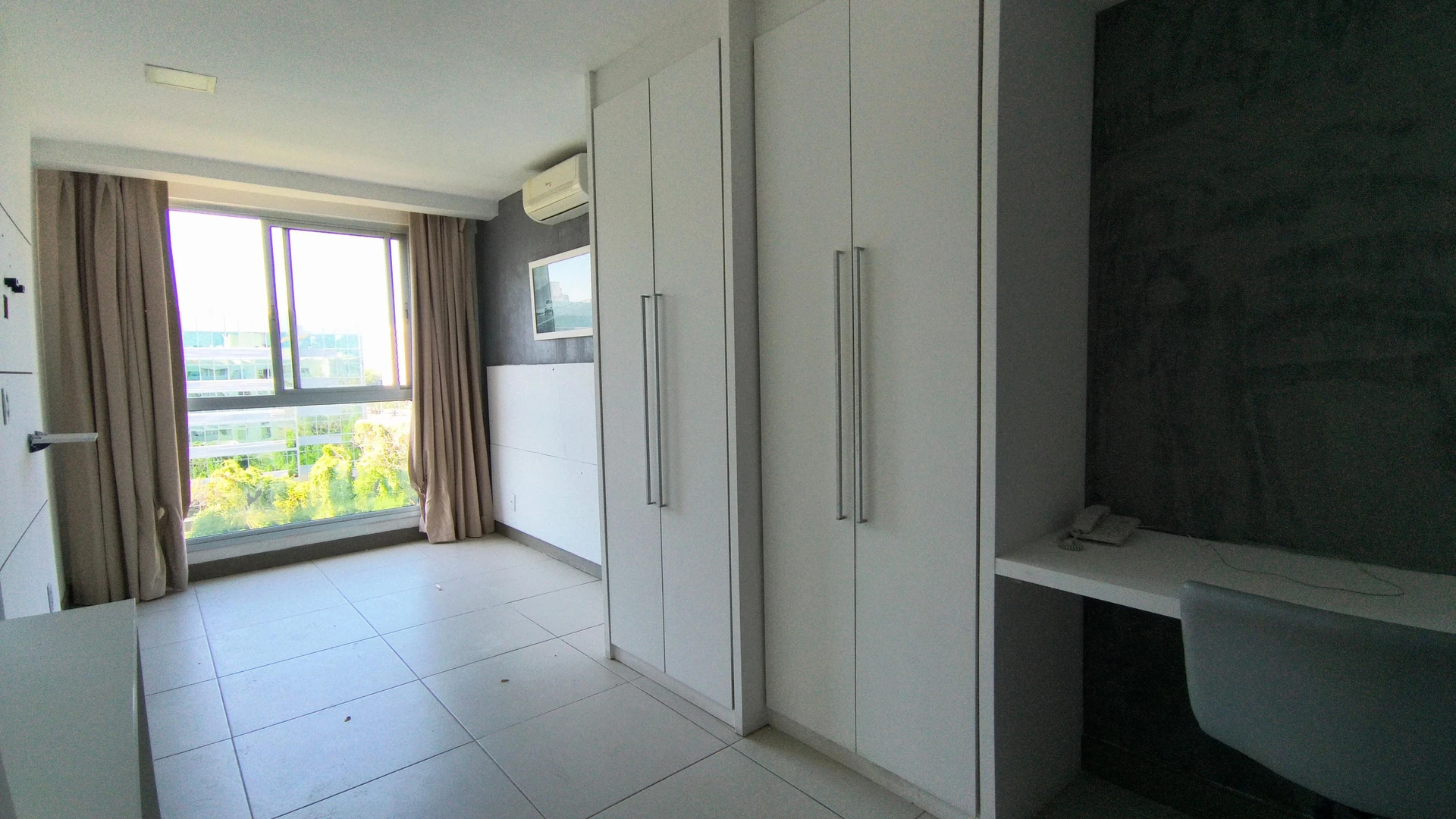 1-bedroom apartment with 1 parking space and balcony — photo 4
