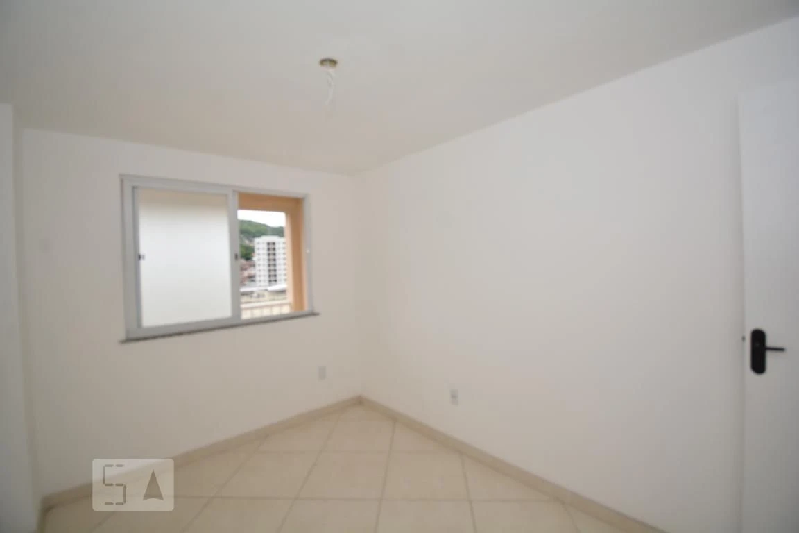Apartamento com vista para as montanhas, Vaz Lobo — photo 26