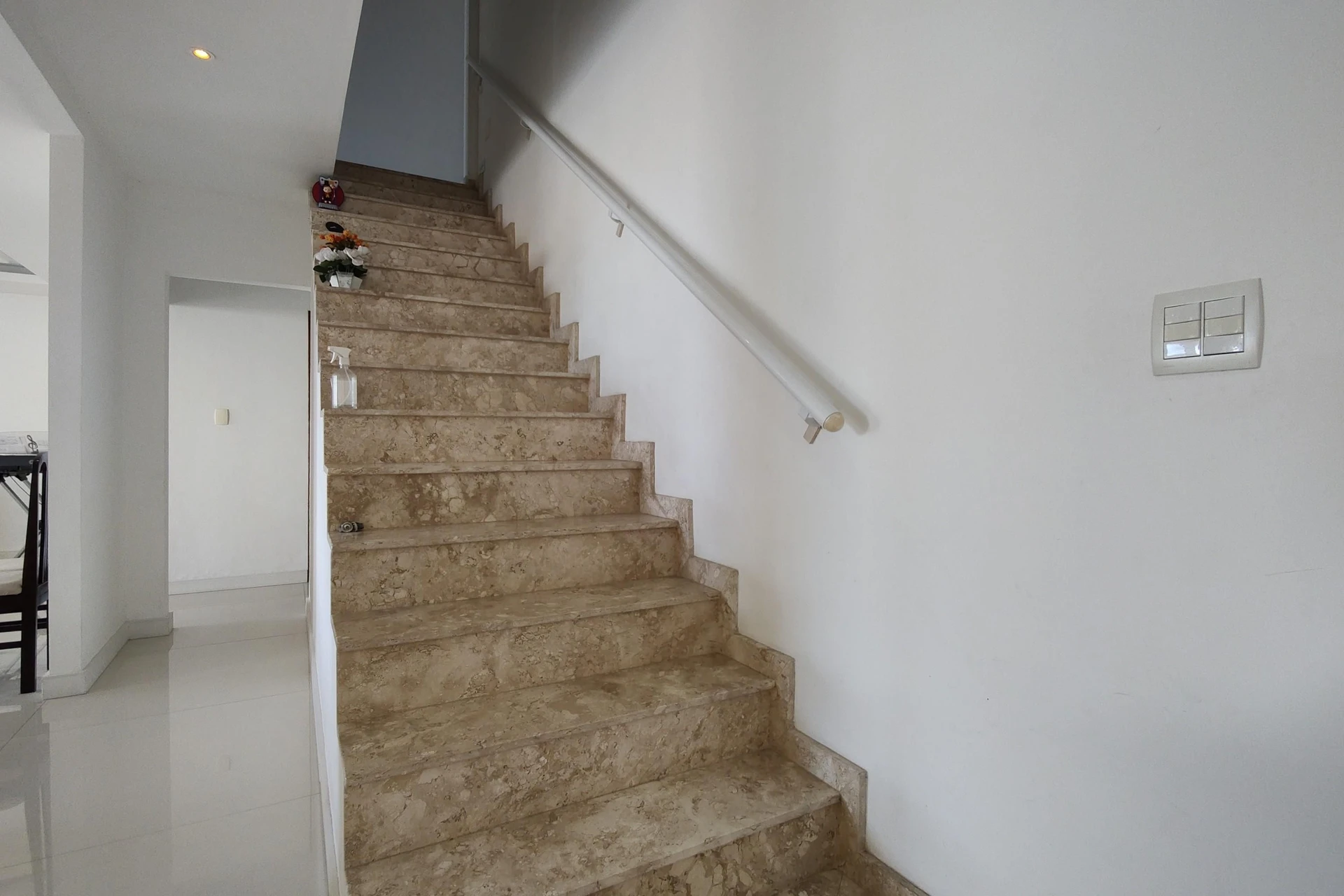 Vista a la montaña y 5 dormitorios: casa de 900 m² — photo 97