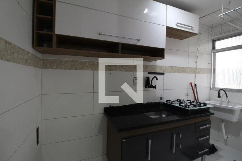 Apartamento de 3 quartos em condomínio com piscina — photo 3