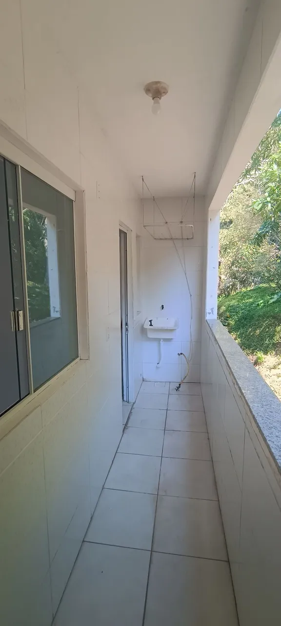 Studio with 1 bedroom and a glass shower enclosure