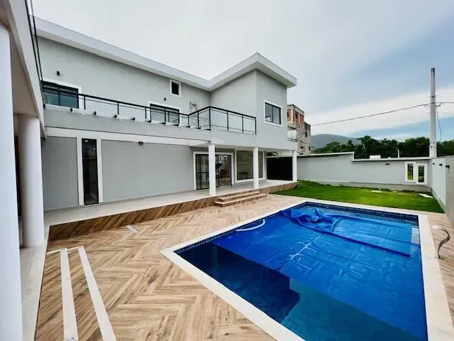 4-bedroom house with 5 bathrooms, 420 m² and 3 parking — photo 9