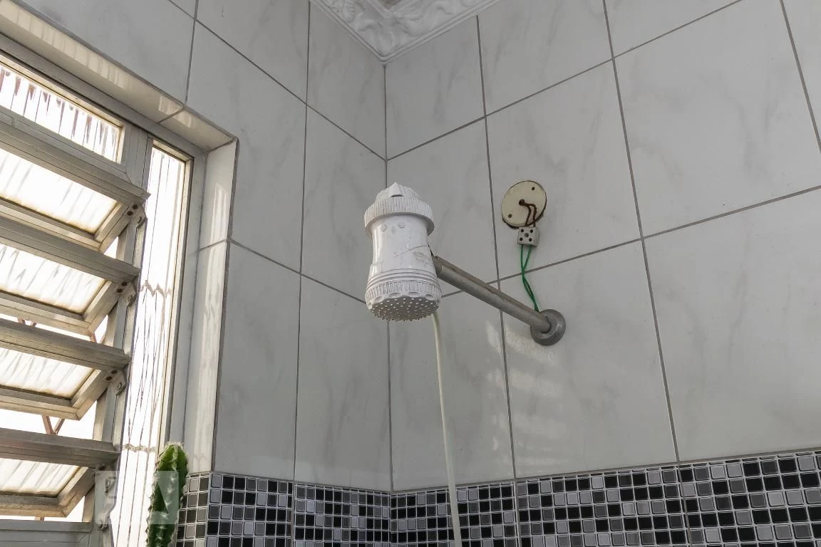 Casa para alugar com 6 quartos e 3 banheiros — photo 34