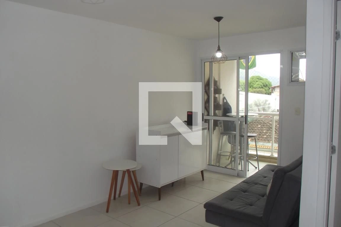 Furnished apartment with 3 bedrooms and enclosed balcony — photo 4