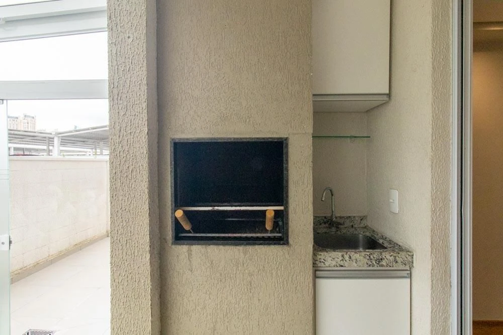 2-bedroom apartment with a private pool — photo 11