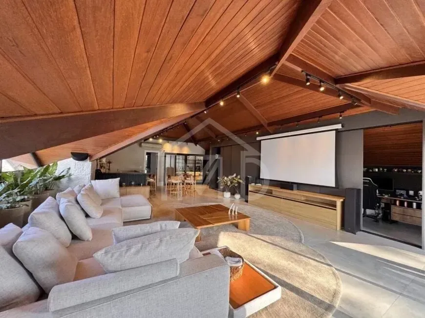 Джакузі та 4 спальні: будинок 800 м² — photo 46