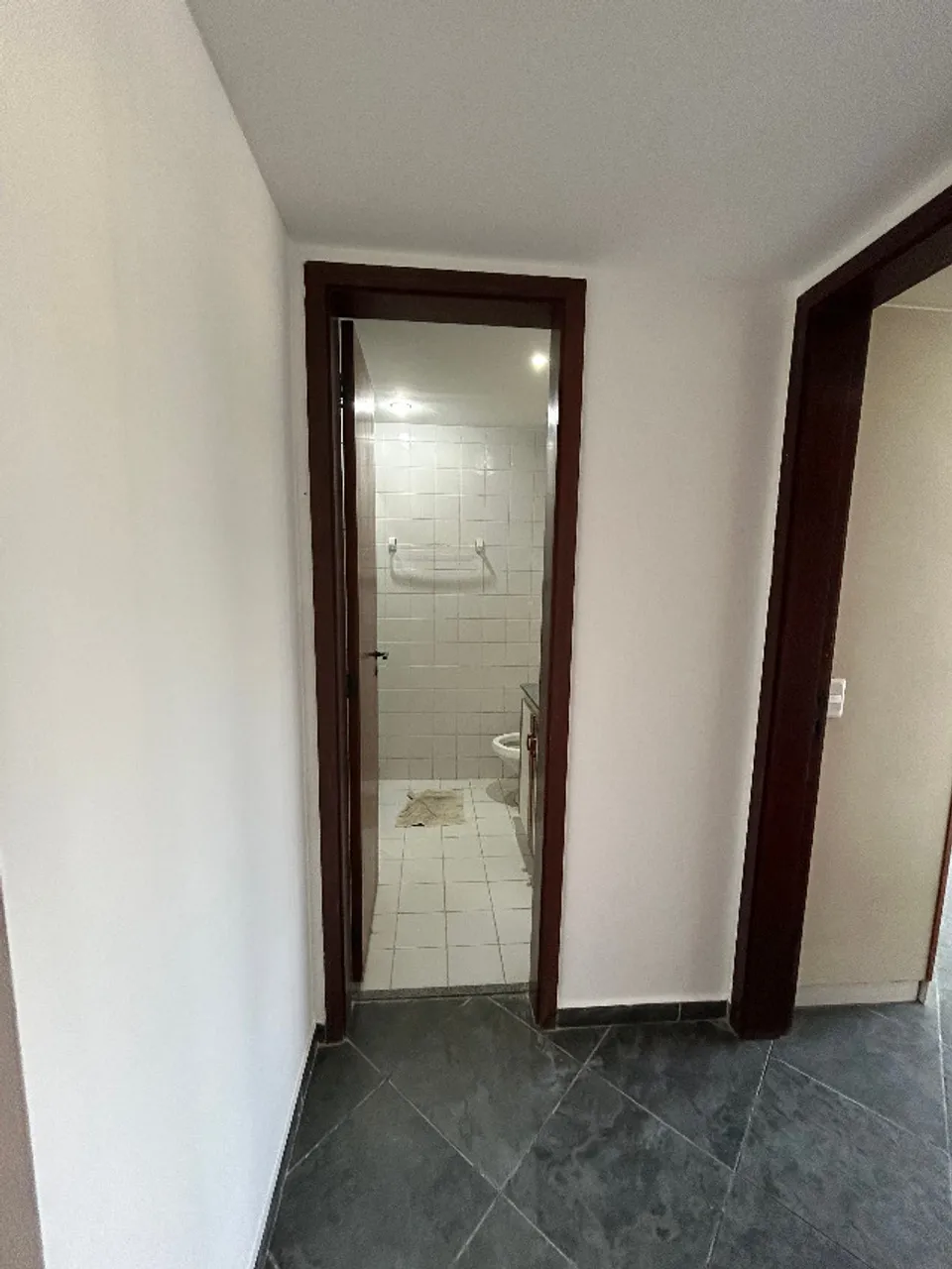1-bedroom apartment with balcony and 1 parking spot — photo 10