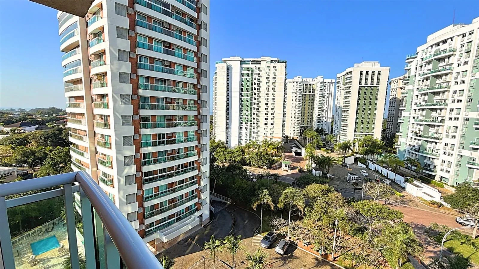 Apartamento mobiliado com 3 quartos e 168 m² — photo 26