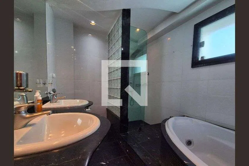 Apartamento de 380 m² com cozinha integrada e 4 quartos — photo 5