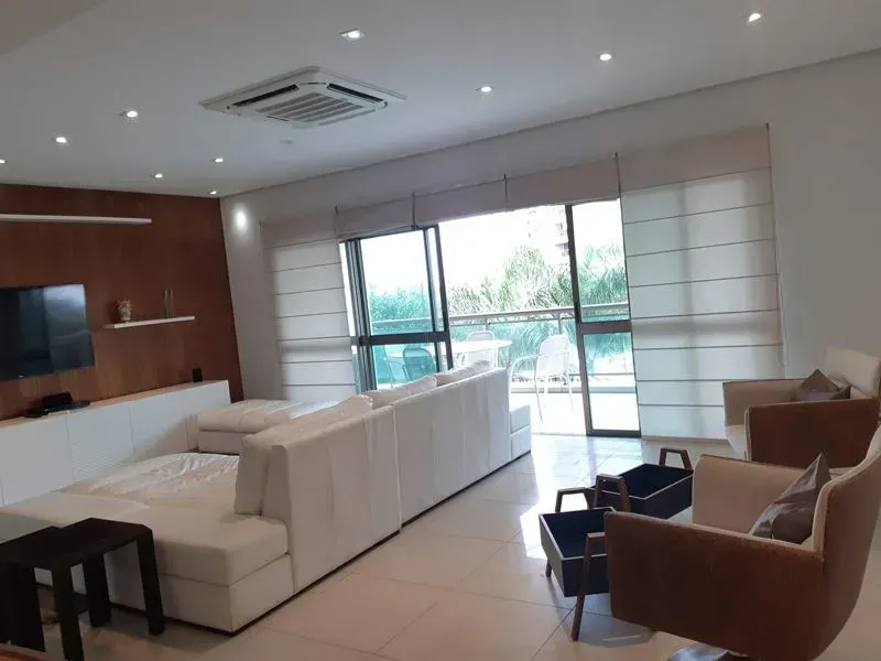 Apartamento com 4 quartos, 5 banheiros e cozinha fechada — photo 6