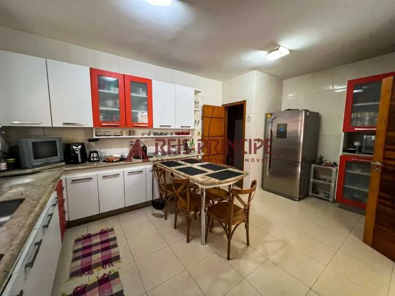 Furnished 4-bedroom house with 4 baths, 540 m² — photo 13
