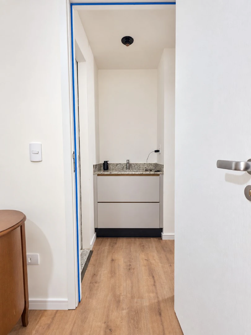 Furnished apartment in a building with a gym — photo 12