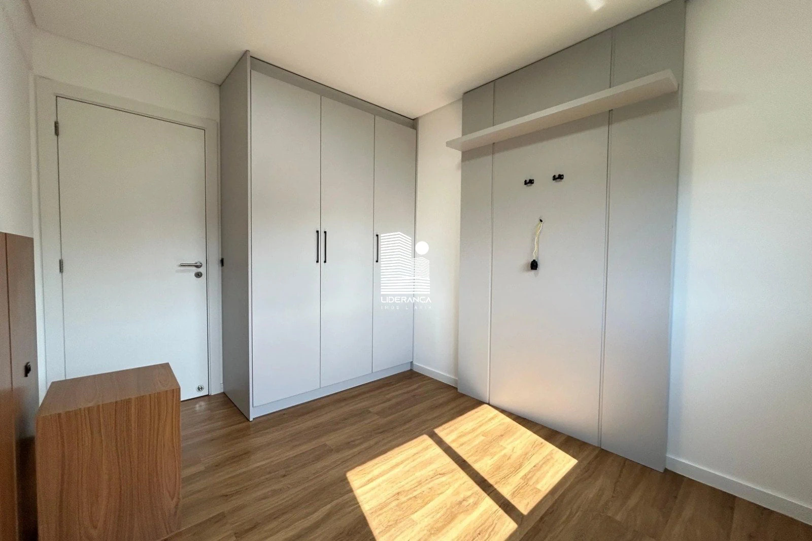 Furnished apartment, 64 m², with a home office — photo 9