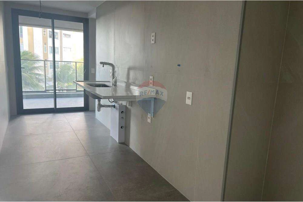 150 m² apartment with 3 en-suite bedrooms and parking — photo 25