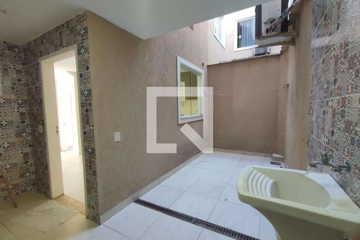 Unfurnished house with 3 bedrooms and 4 bathrooms — photo 63