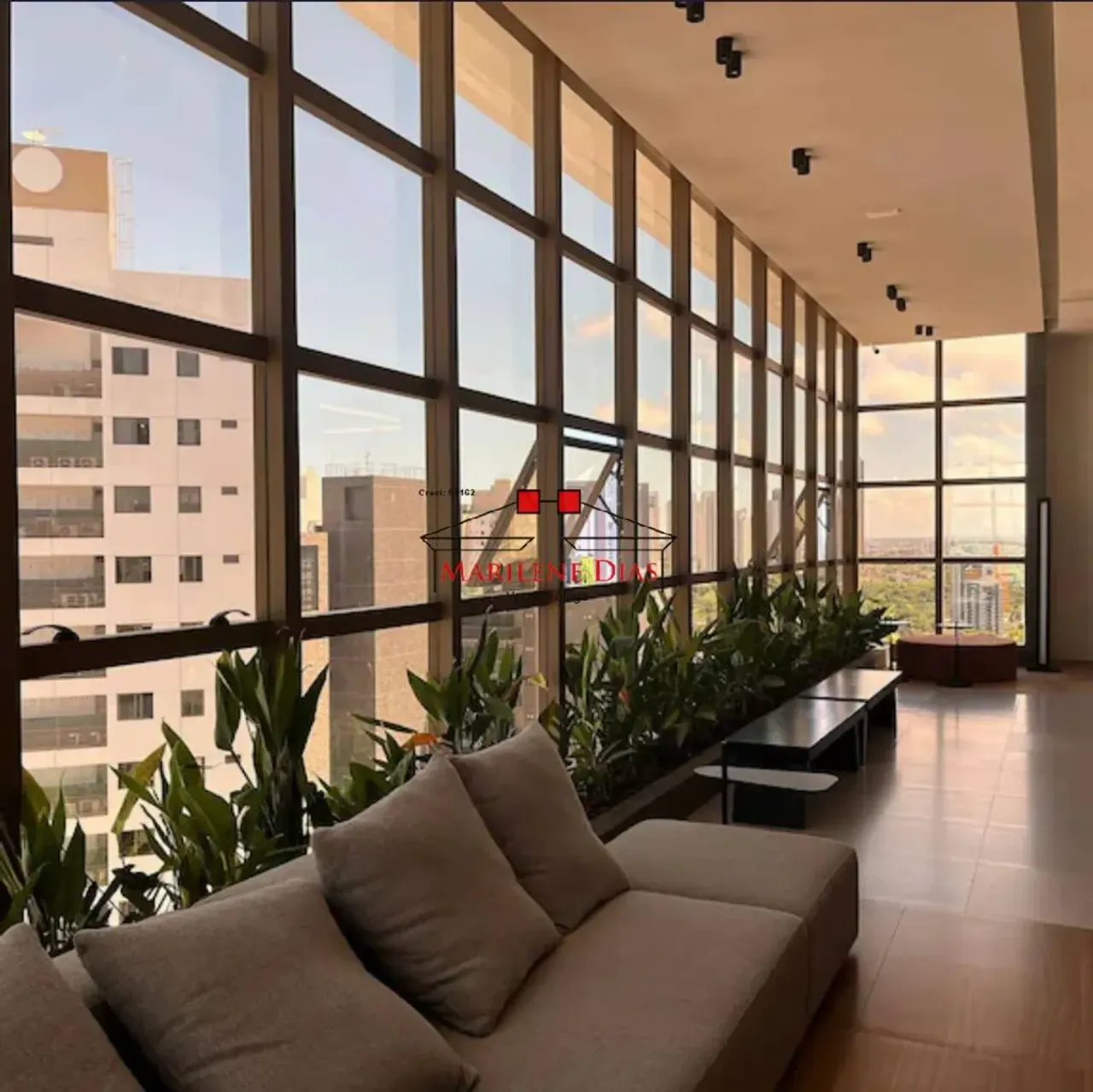 Furnished apartment, 30 m², with floor-to-ceiling windows — photo 13
