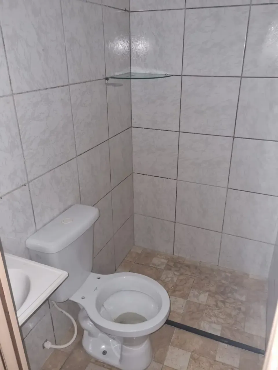Rental apartment with 1 bedroom and ceramic tile flooring — photo 5