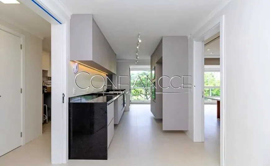 Apartment with 4 bedrooms and 2 en-suite suites — photo 11