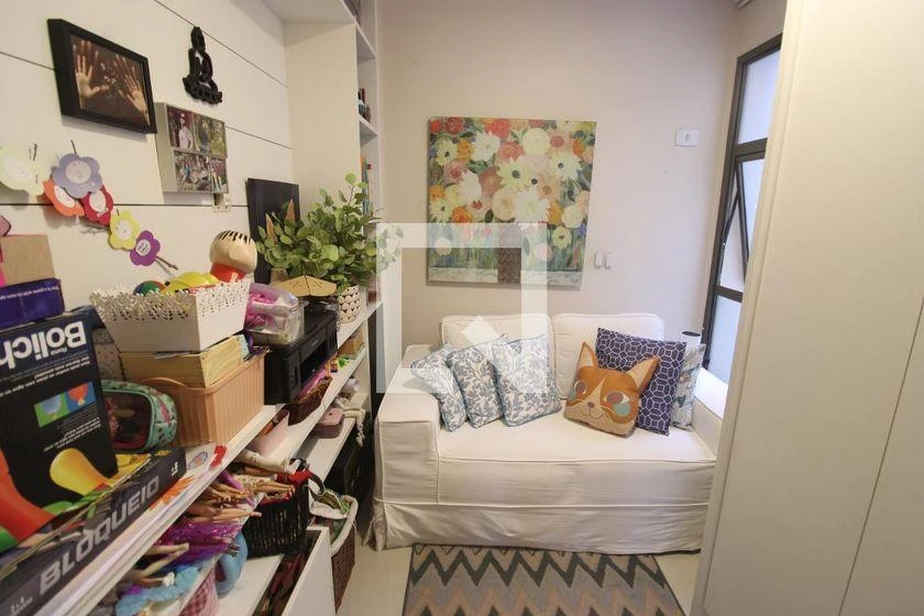 Furnished apartment, 112 m², with a glass-enclosed balcony — photo 20