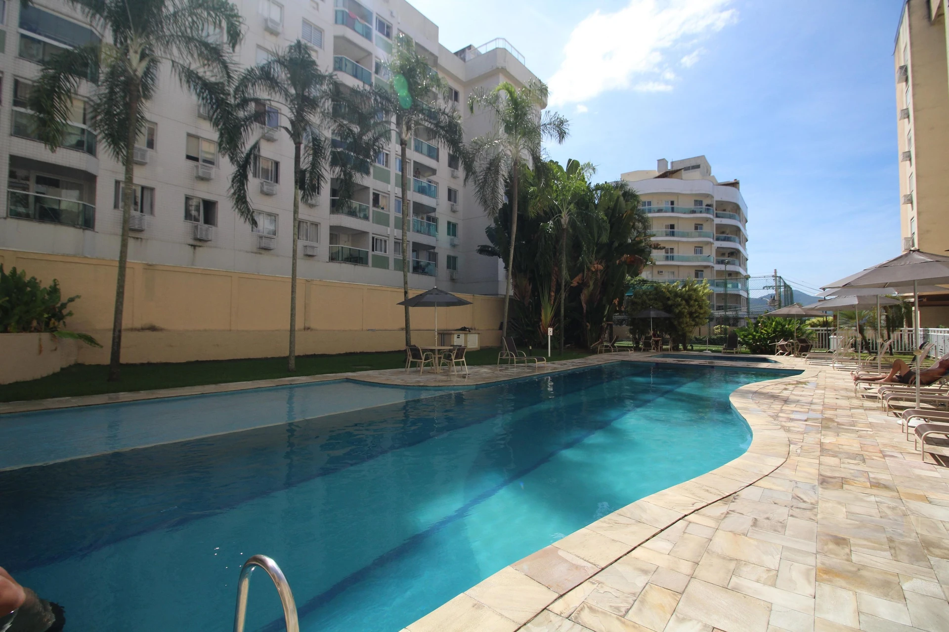 Balcony with a grill in a 3-bedroom apartment, 74 m² — photo 46