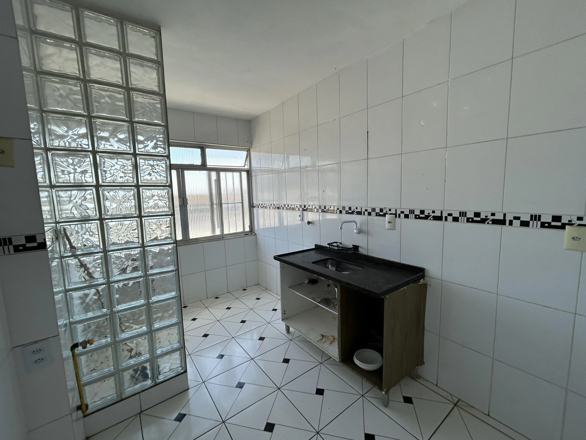 Вид на гори та 2 спальні: квартира 60 м² — photo 2