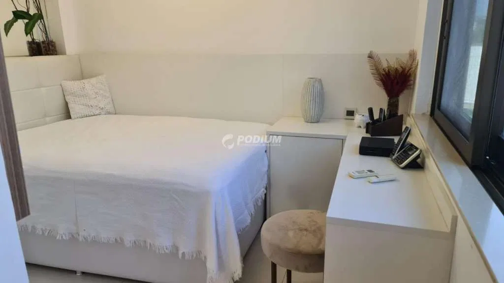 Cobertura duplex mobiliada com terraço e 360 m² — photo 2