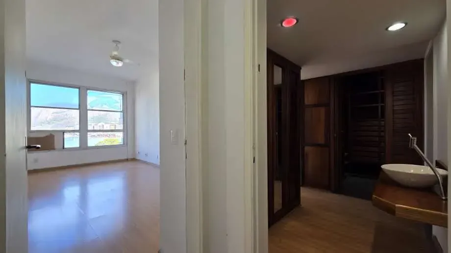 190 m² apartment with 4 bedrooms and 4 bathrooms — photo 7
