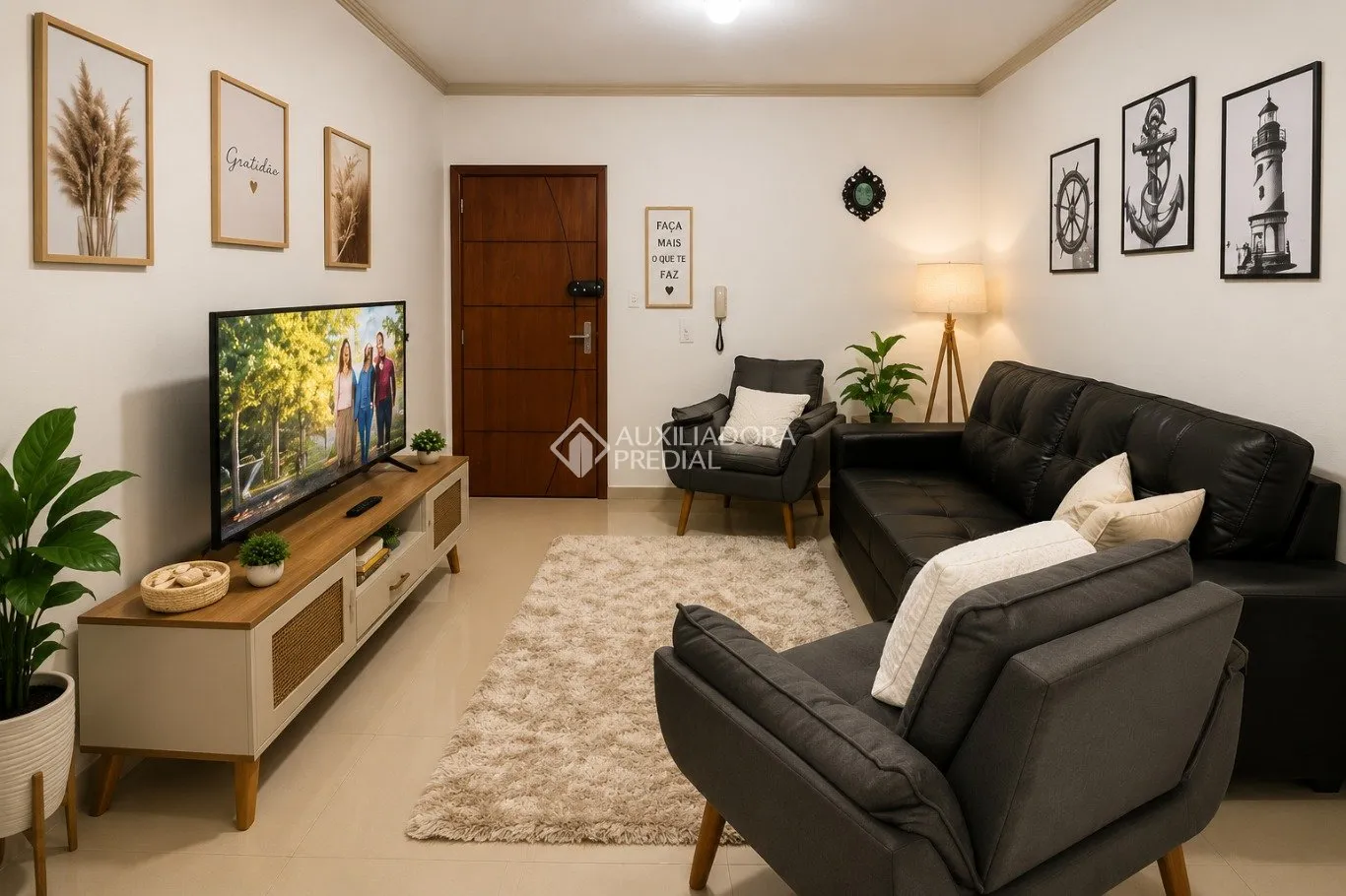 Furnished 2-bedroom apartment with suite and 66 m² — photo 2