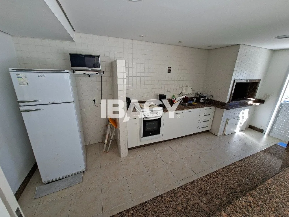 Квартира з 2 спальнями та кухнею з газовою плитою — photo 13
