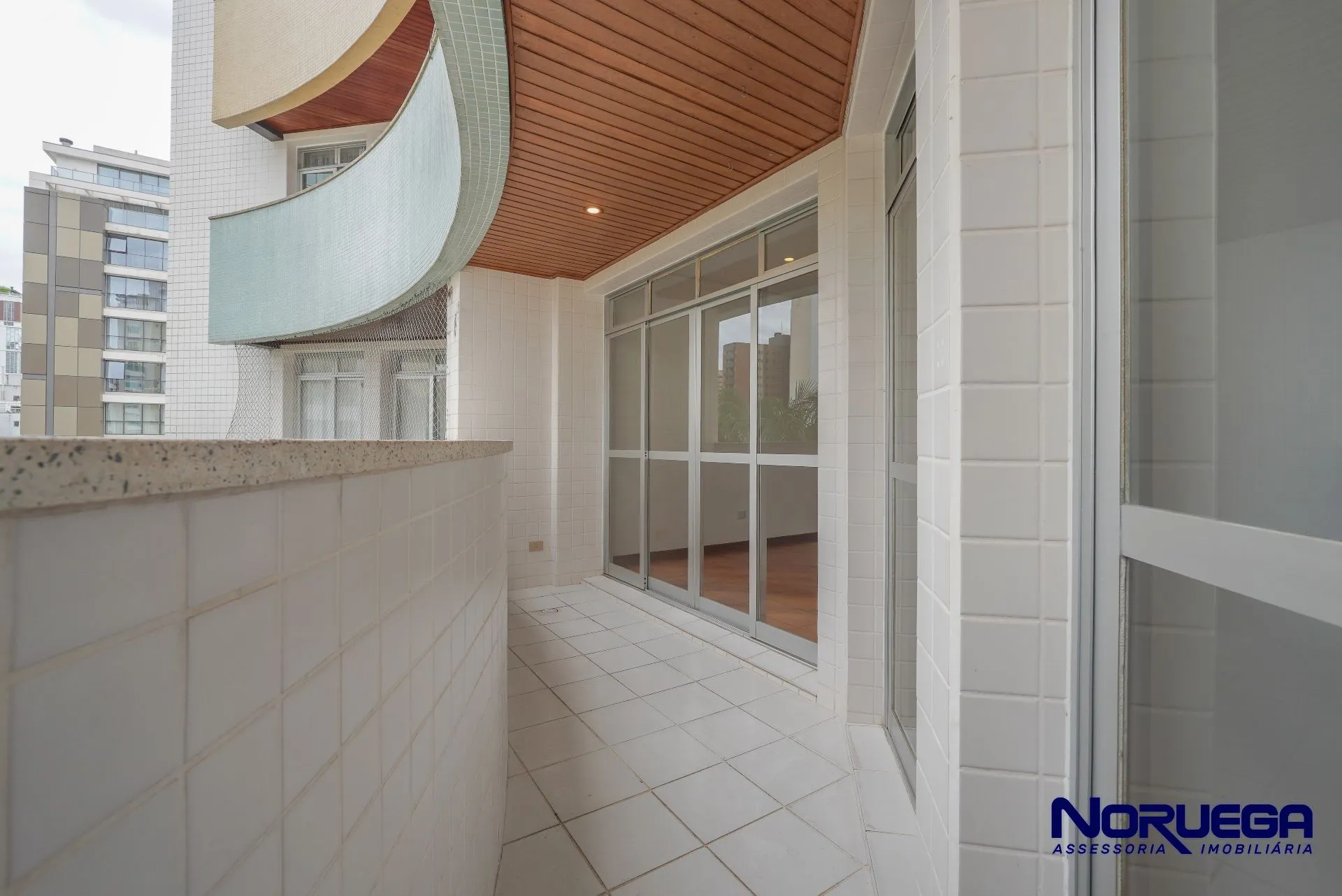 Apartamento de 4 quartos em condomínio com academia — photo 23