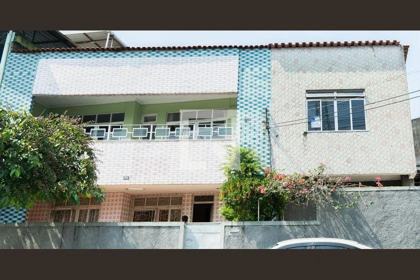 Rental house with balcony, 2 bedrooms and 120 m² — photo 38