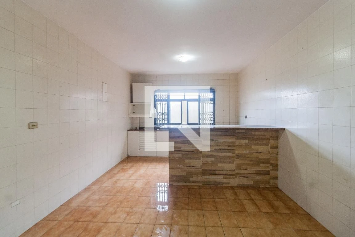 Studio, 70 m² — photo 2