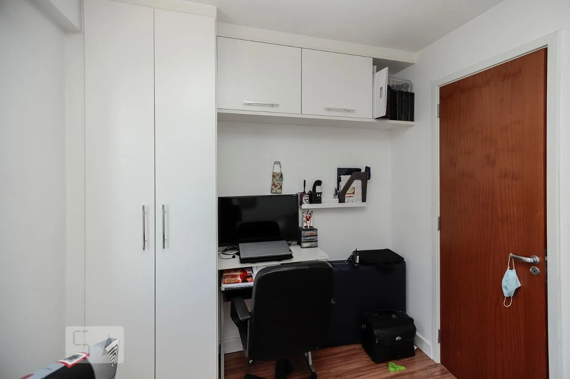 Furnished 2-bedroom apartment with balcony — photo 37