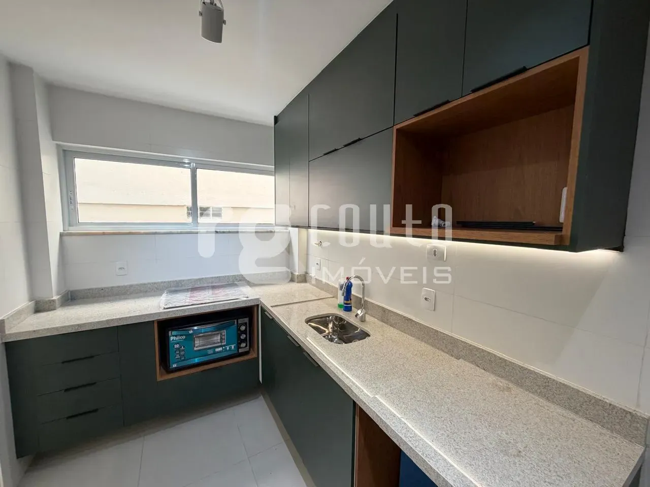 3-bedroom apartment with built-in wardrobes and balcony — photo 23