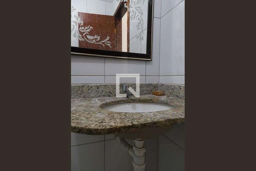 Casa triplex con balcón, 2 dormitorios en suite y 107 m² — photo 2