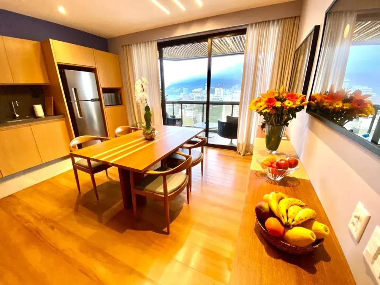 Apartamento mobiliado com 2 quartos e 2 banheiros