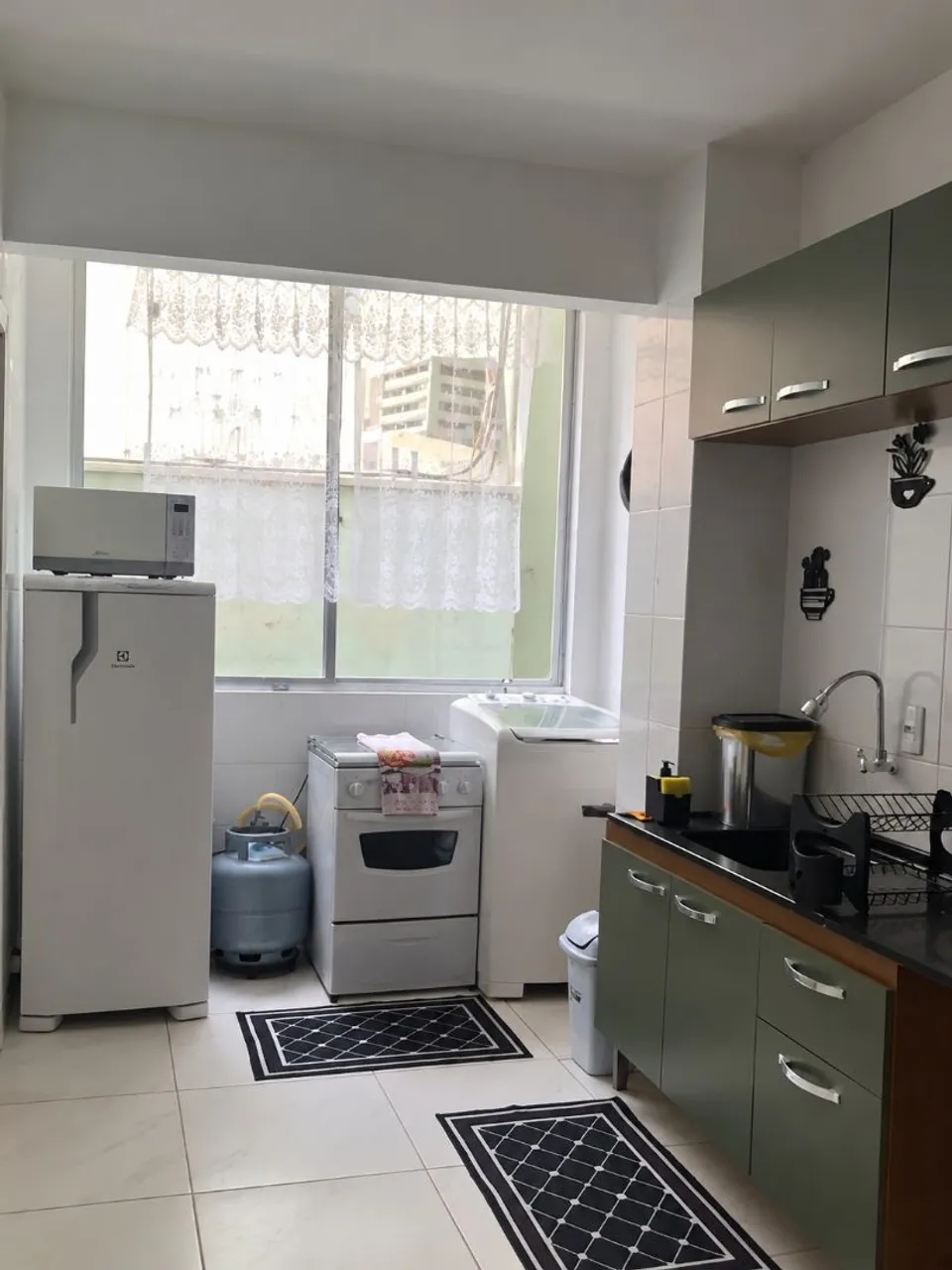 Квартира з однією спальнею та пральною машиною — photo 3