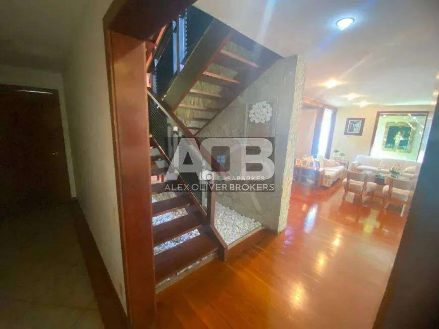 Мебльований будинок на 5 кімнат, 570 м² і приватний сад — photo 23