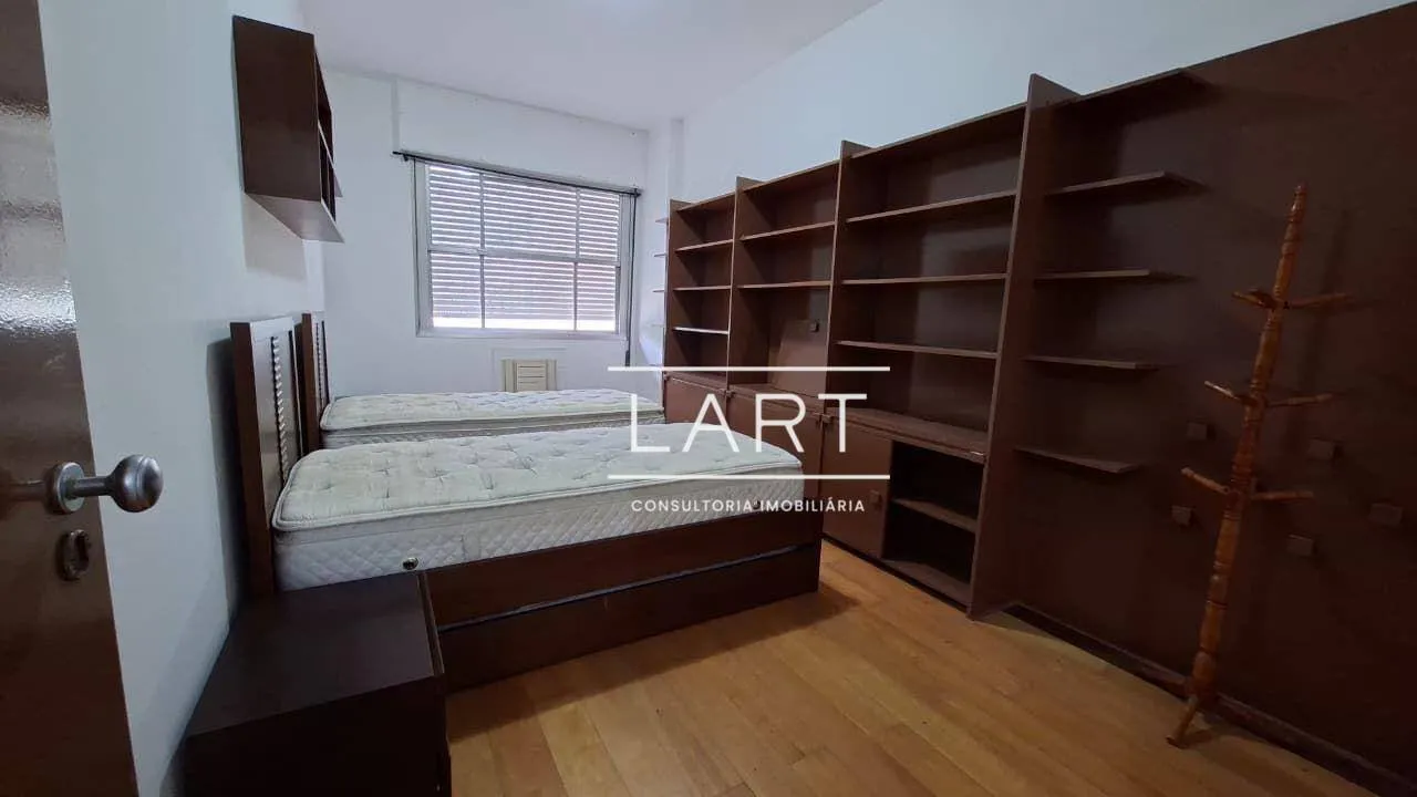 Rental apartment with 4 bedrooms and 280 m² — photo 16
