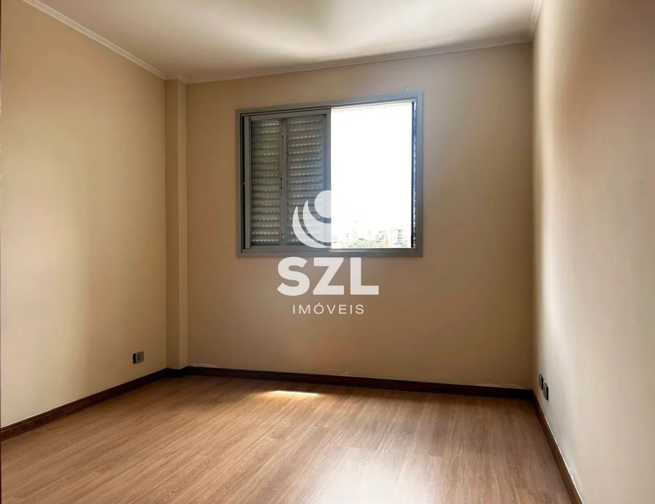 Apartamento com piso de madeira ou laminado, Cabral — photo 7