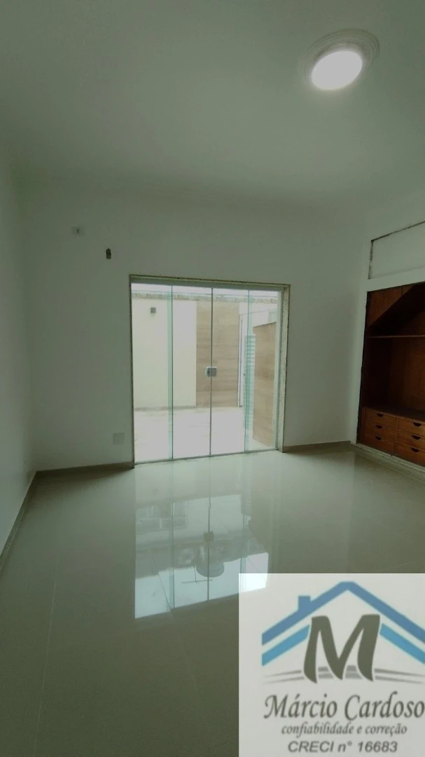 Apartment-style house with 3 bedrooms and 3 bathrooms — photo 9