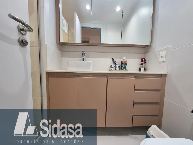 98 m² apartment with a dishwasher and a home office — photo 22