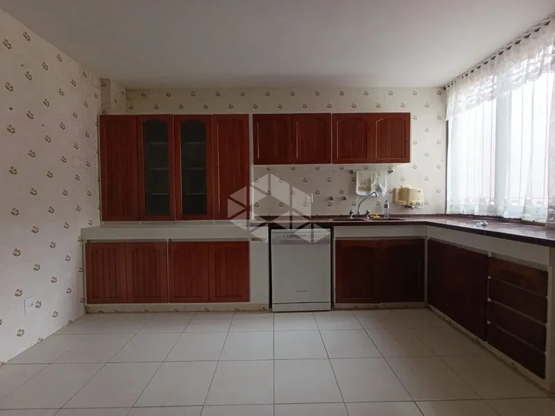 4-bedroom house with a dishwasher in Florianópolis — photo 10