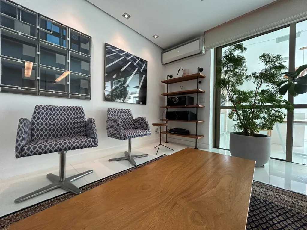 179 m² furnished apartment with 3 en-suites and 4 baths — photo 31