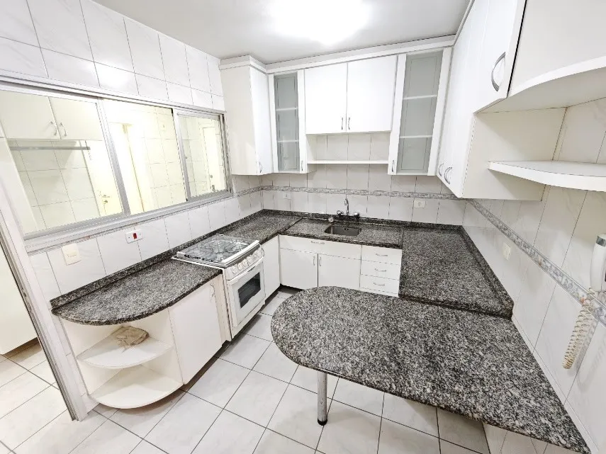 Apartamento com 3 quartos no 8º andar e 2 vagas